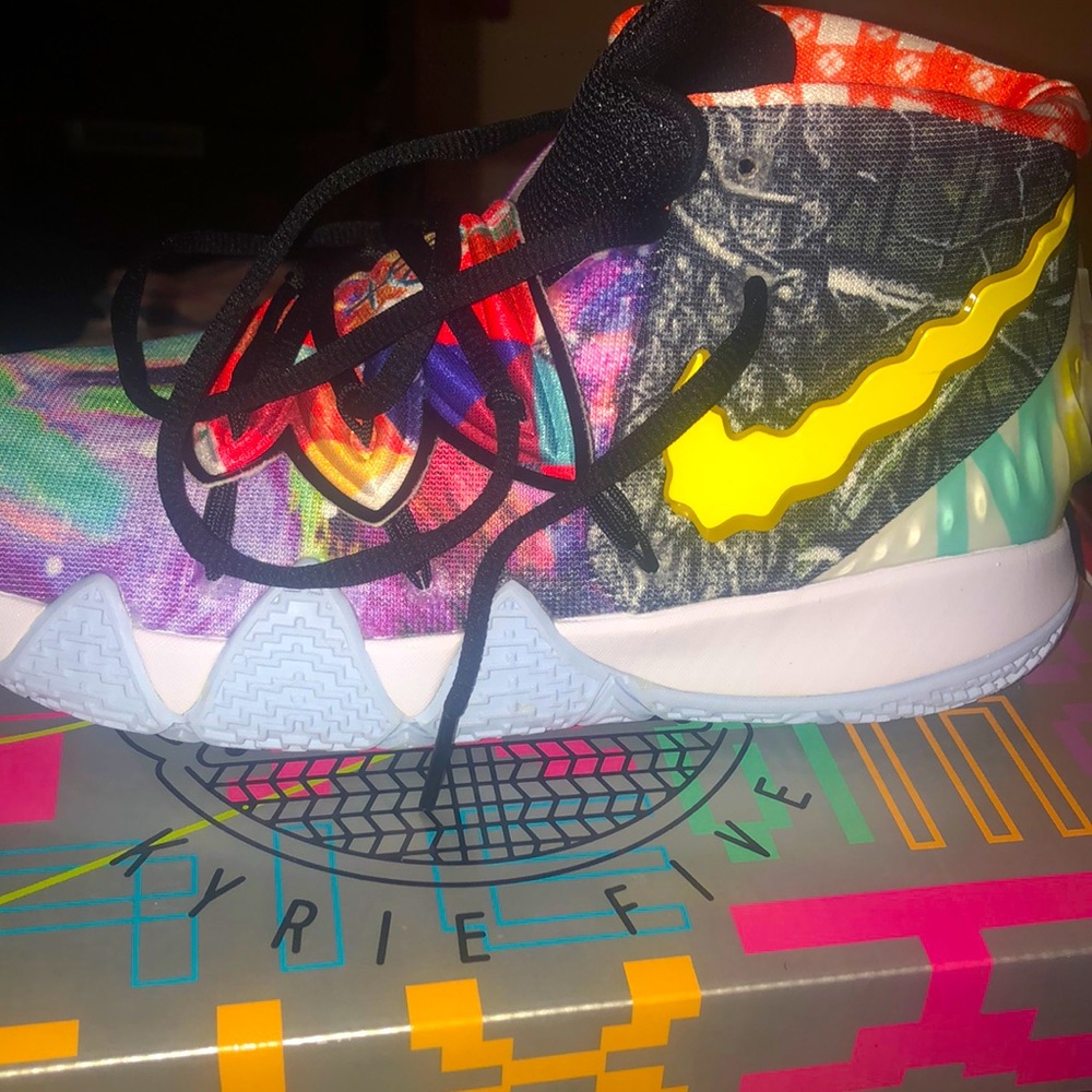 Multicolor Nike Kybird S2